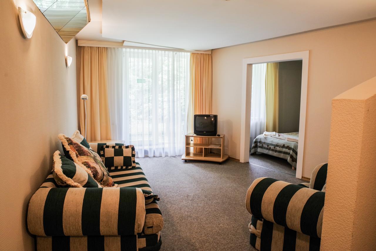 Visagino Parkas Hotel Висагинас Екстериор снимка